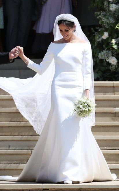 Mariage - Meghan Markle's Wedding Dress: Clare Waight Keller Of Givenchy Designs The Royal Bridal Gown Of The Year