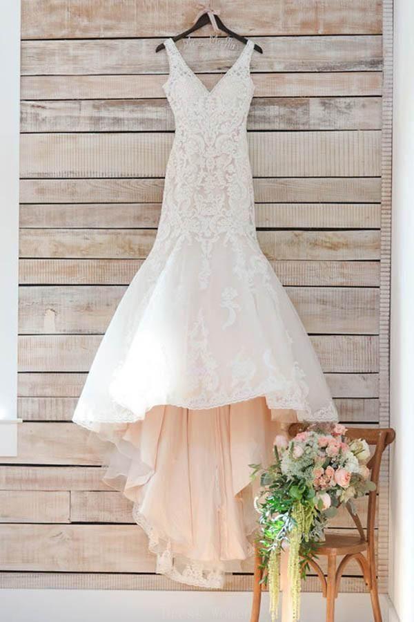 Mariage - Absorbing Mermaid Wedding Dresses Modest V Neck Mermaid Long Sleeveless Lace Appliques Wedding Dress With Train