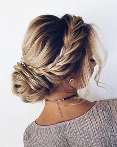 Свадьба - Finding Just The Right Wedding Hair For Your Wedding Day Is No Small Task But We…