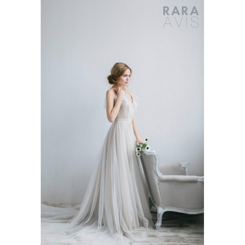 Свадьба - Wedding dress Romi, vintage style wedding dresses, wedding gowns, bride dresses, beach wedding - Hand-made Beautiful Dresses