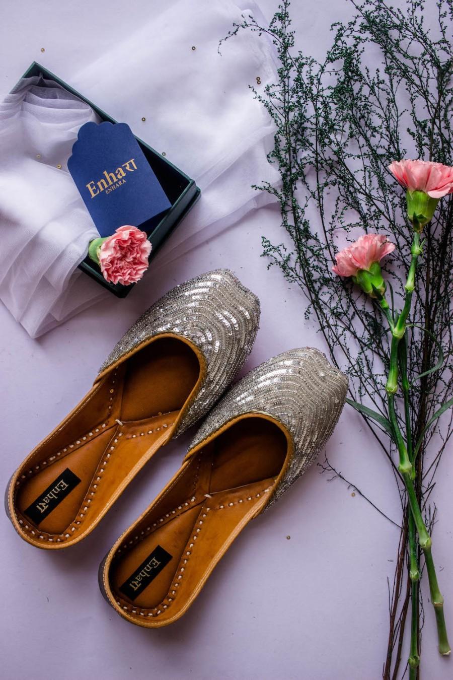 زفاف - Enhara Silver Sequin Wedding Shoes/Bridal Ballet Flats/Bridal Shoes/Handmade Indian Designer Women Shoes or Slippers