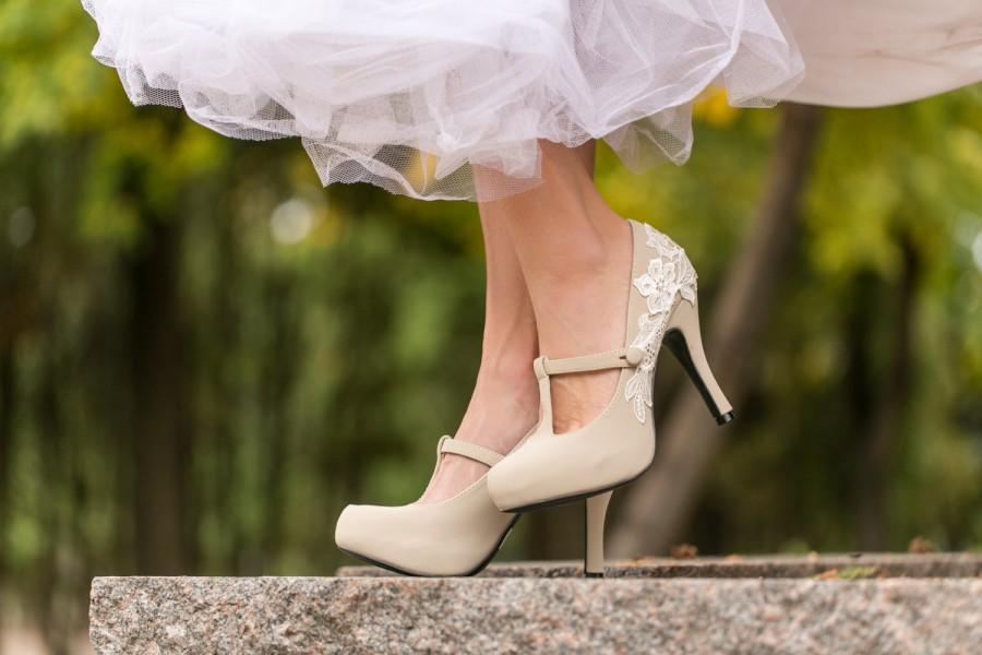 Свадьба - Beige Bridal Shoes - Bridal Heels, Wedding Shoes, Mary Jane Shoes, Wedding Heels, Pumps, Beige Heels, Bridesmaid Gift, Shoes with Ivory Lace