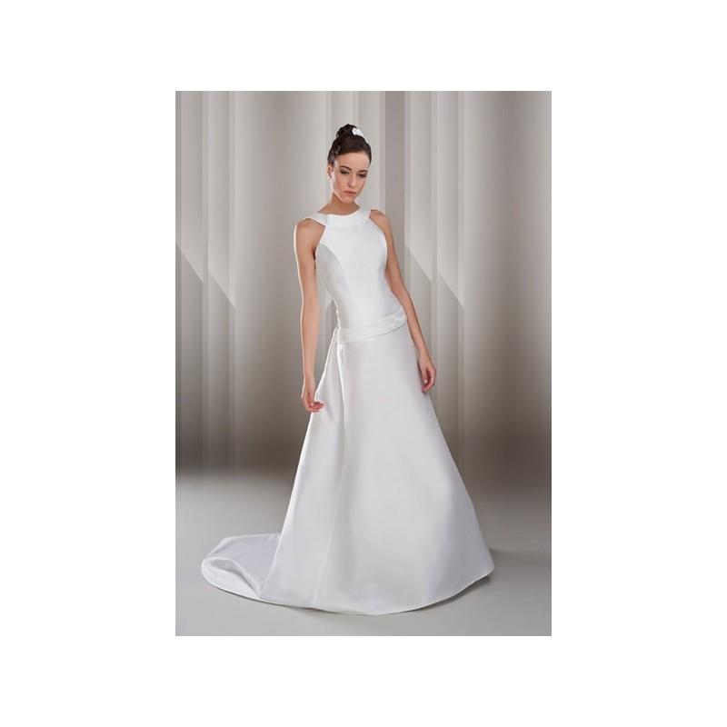 Wedding - Vestido de novia de Novissa Modelo Violeta - Tienda nupcial con estilo del cordón