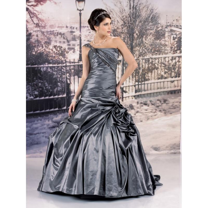 Mariage - Miss Paris, 133-34 gris - Superbes robes de mariée pas cher 