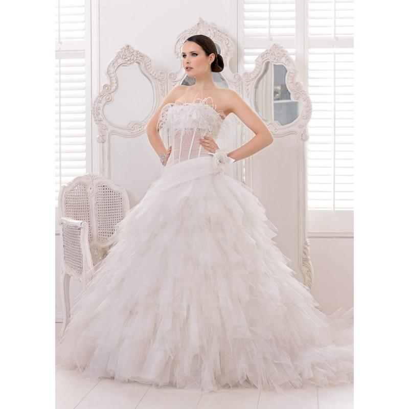 زفاف - Divina Sposa, 132-38 - Superbes robes de mariée pas cher 