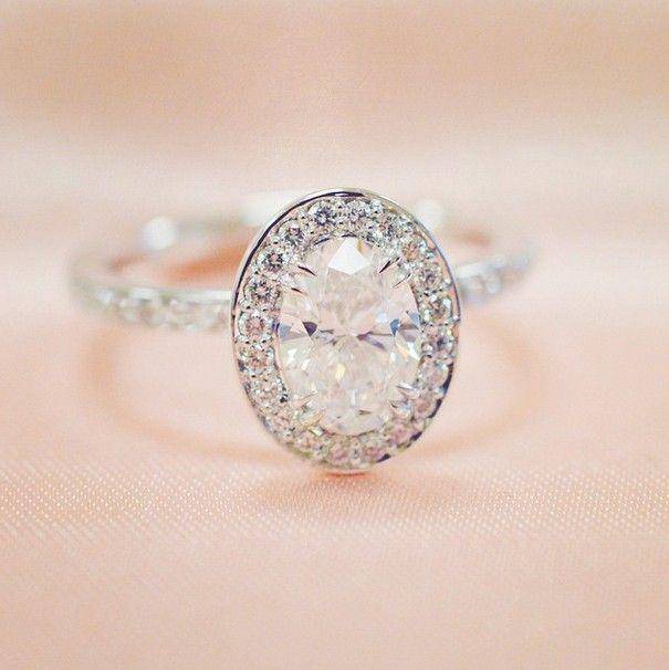 Hochzeit - 18K White Gold Adore Diamond Ring