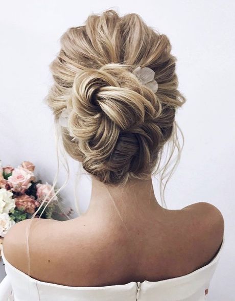 Hochzeit - Wedding Hairstyle Inspiration - Lena Bogucharskaya