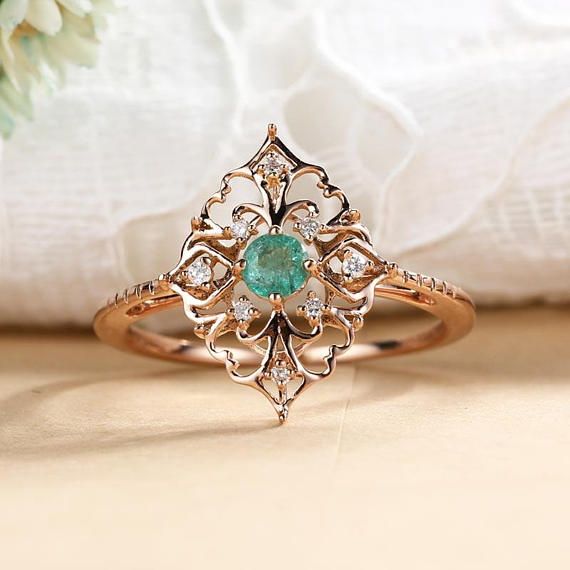 Mariage - Art Deco Engagement Ring Vintage Antique Emerald Engagement Ring Rose Gold Alternative Unique Delicate Diamond Wedding Women Bridal Jewelry