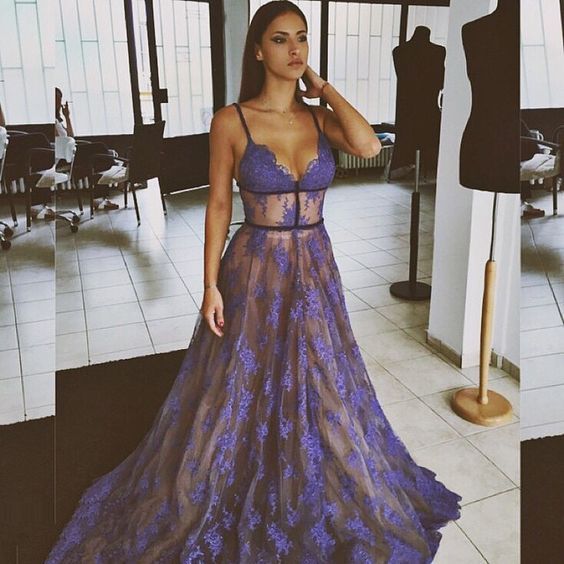 Свадьба - Evening Dress Lace V-neck Prom Gowns With Spaghetti Straps Long Prom Dress