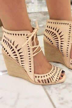 Mariage - Instagram Inspired: Jeffrey Campbell Rodillo Wedges