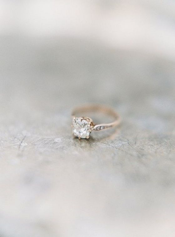 Hochzeit - These 17 Fabulous Diamond Engagement Rings Are One-of-a-kind Unique Just Like You