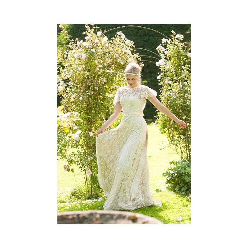 زفاف - Lyn Ashworth Somewhere In Time -  Designer Wedding Dresses