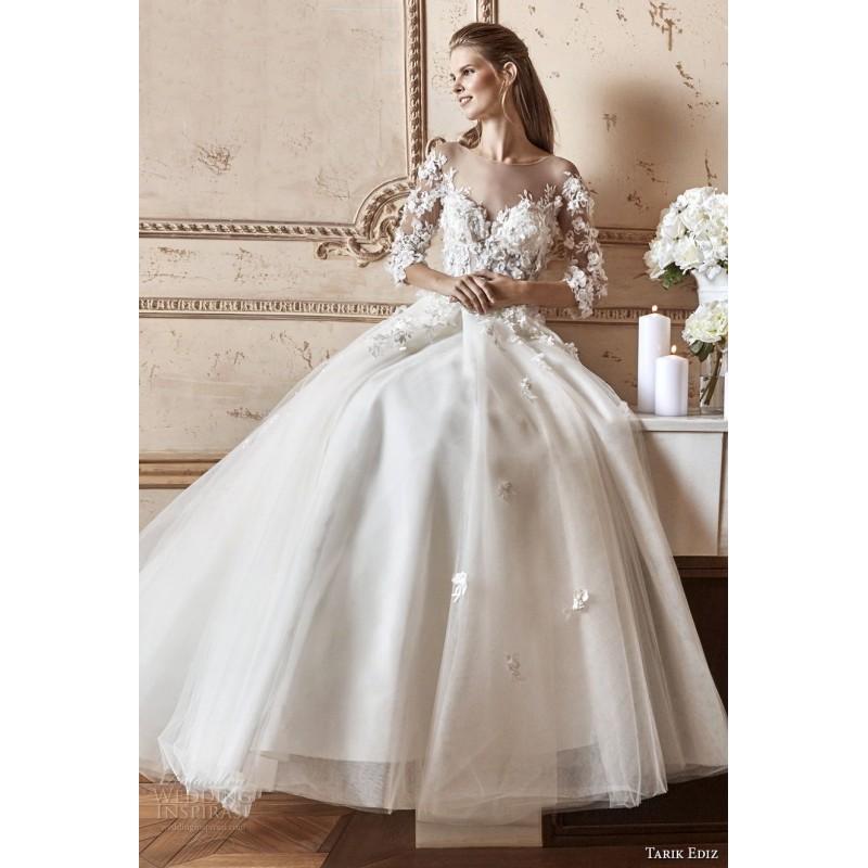Mariage - Tarik Ediz 2017 G2052 Hand-made Flowers Court Train Sweet Ivory 3/4 Sleeves Winter Illusion Tulle Aline Dress For Bride - Rich Your Wedding Day