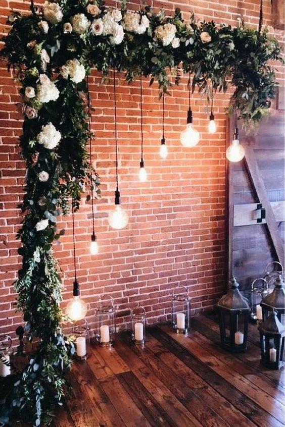 Mariage - 21 Stunning Examples Of Wedding Lighting Decor That You Can DIY - I Like That Lamp #weddingphotography 