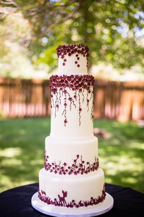 زفاف - Burgundy Wedding By Kendra's Country Bakery - Http://cakesdecor.com/cakes/250237-burgundy-wedding 