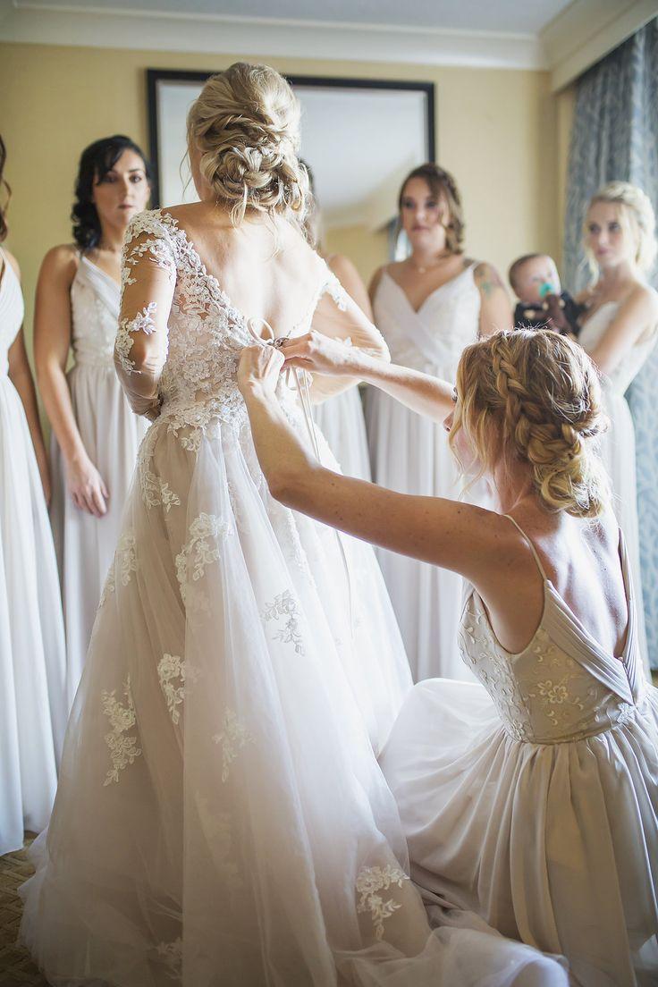 Hochzeit - This Classic Bride Looked Amazing On Her Special Wedding Day In Dana Point! Check Out More Beautiful Brides And Services With Veil Of Grace Bridal … 