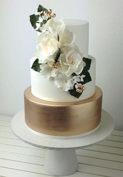 Mariage - Featured Cake: Crummb; Wedding Cake Idea. 
