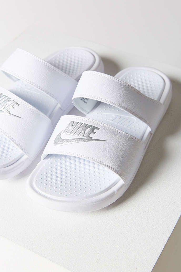 Hochzeit - Nike Benassi Duo Ultra Slide