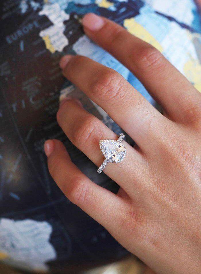 Wedding - Pear Cut Engagement Ring,pear Shaped Diamond Engagement Ring #engagmentring Pearcutdiamond #EngagementRings 