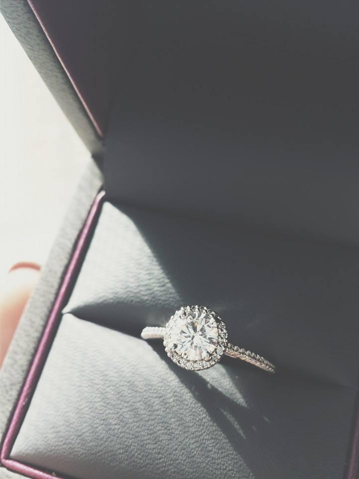 زفاف - French-Set Halo Diamond Band Engagement Ring - In 14kt White Gold - (0.45 CTW)