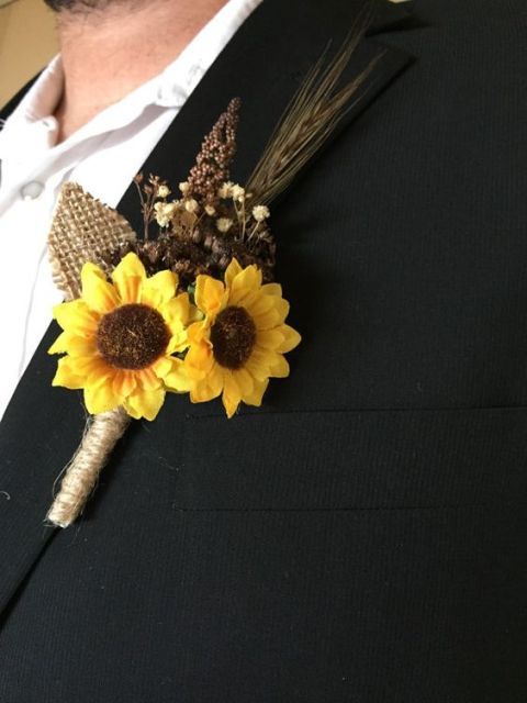 Mariage - Sunflowers Groom's Boutonniere 