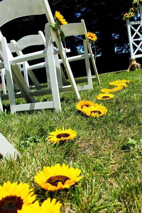 Hochzeit - 90 Cheerful And Bright Sunflower Wedding Ideas