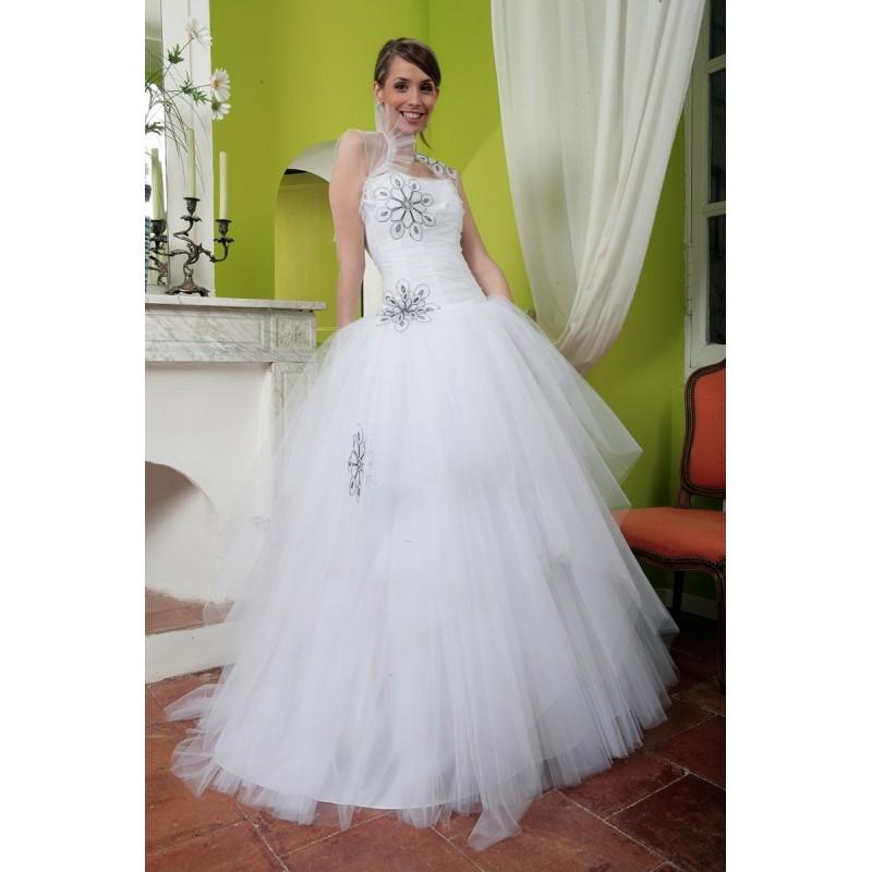 Mariage - Primanovia, Colibri - Superbes robes de mariée pas cher 