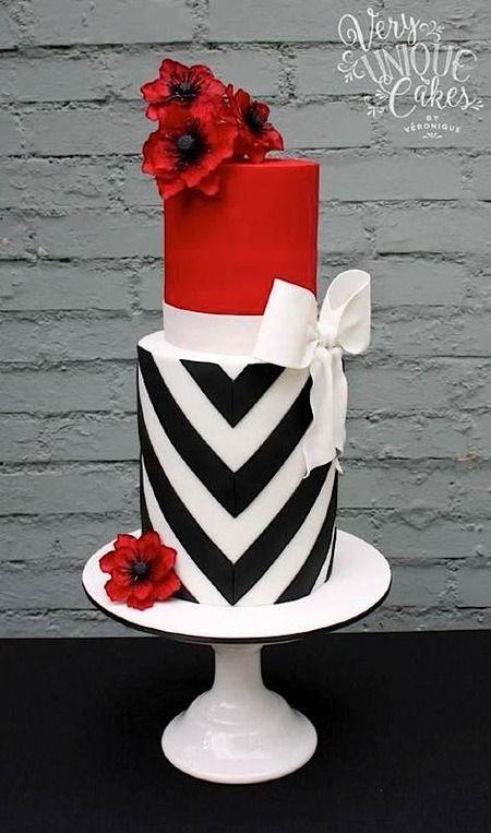 Hochzeit - Indian Weddings Inspirations. Red Wedding Cake. Repinned By #indianweddingsmag Indianweddingsmag.com #weddingcake 