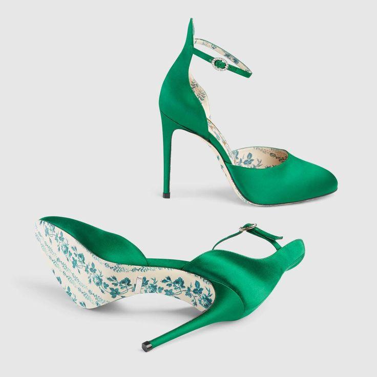 Hochzeit - Gorgeous Emerald Green Satin Gucci Pumps With Blue Rosebud Print Leather Lining And Sole 