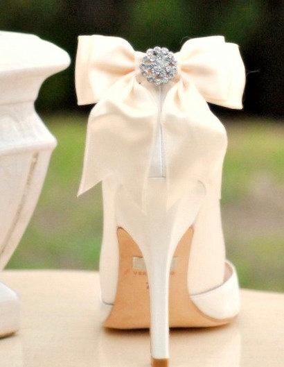 زفاف - Ivory / White / Black / Nude Sparkly Bow Shoe Clips. Spring Bride Bridesmaid Wedding Big Day, Chic Stylish Couture Gift, Also: Blue Sage Red