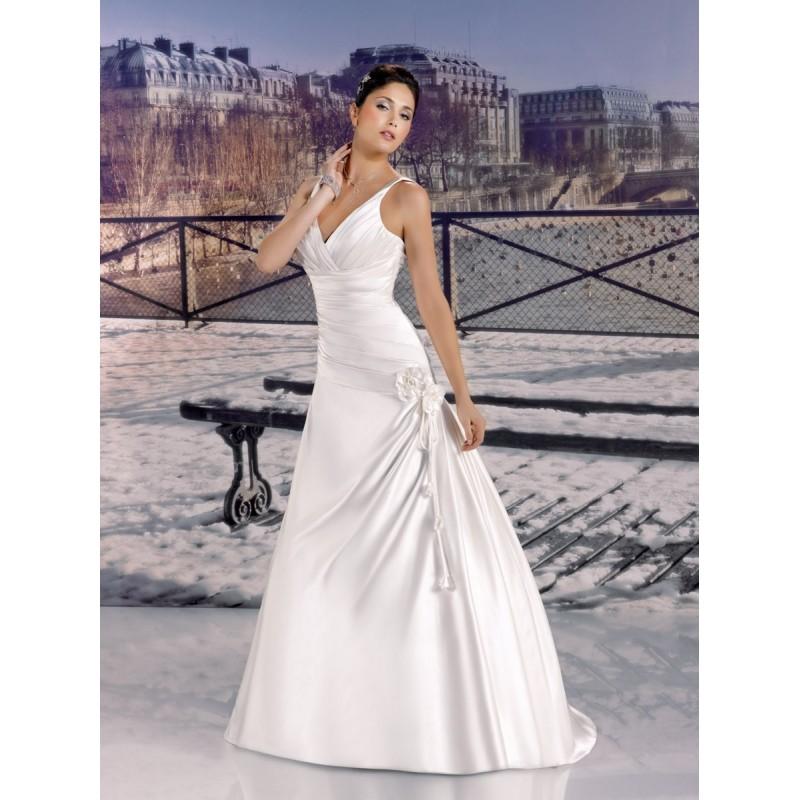 زفاف - Miss Paris, 133-12 ivoire - Superbes robes de mariée pas cher 