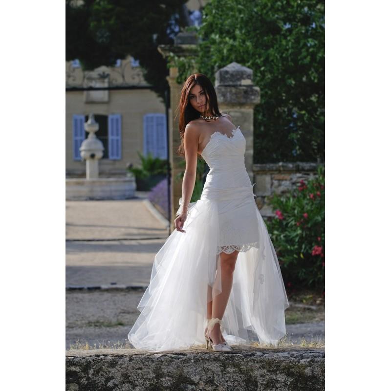 Wedding - Les Mariées de Provence, Frioul - Superbes robes de mariée pas cher 