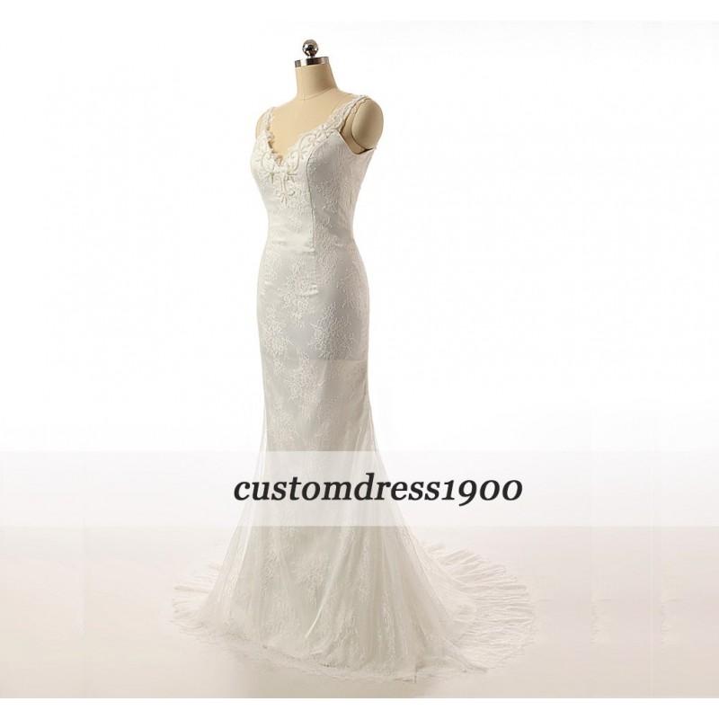 Mariage - Elegant V-Neck Handmade Appliqued Tulle Bridal Gowns Sweep Train Ivory Sexy V-Back Mermaid Wedding Dress - Hand-made Beautiful Dresses