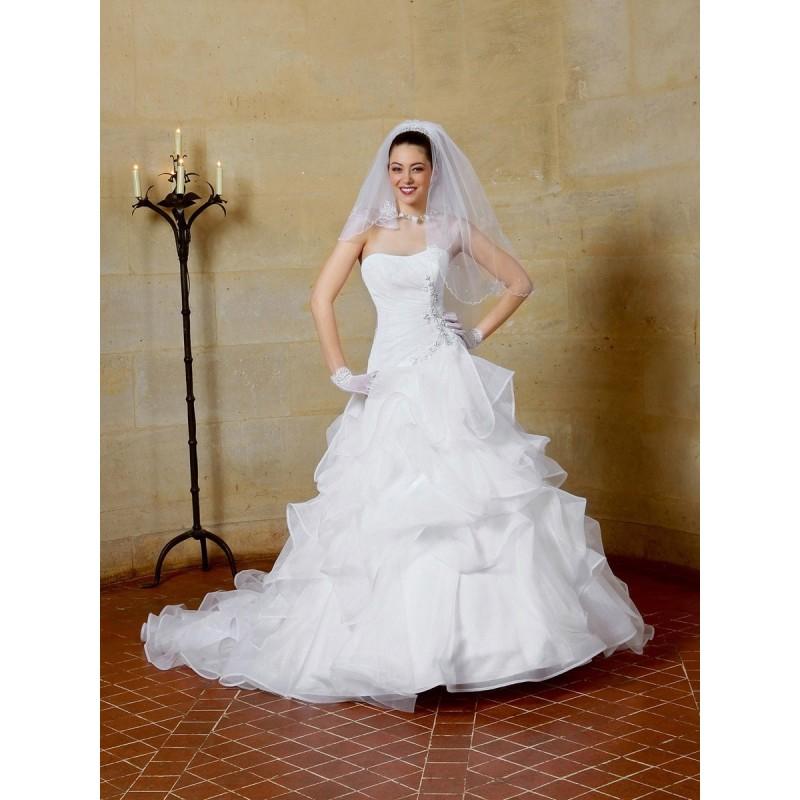 Wedding - Bella Sublissima, Micmac - Superbes robes de mariée pas cher 