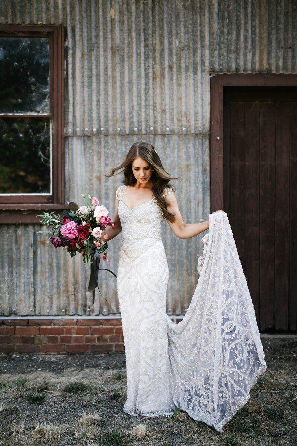 زفاف - 35 Gorgeous Reasons To Consider A Wedding Gown With A Train