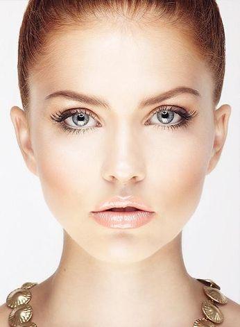 زفاف - Natural Bronzed Makeup  Creates A Beautiful Glow On Your Face. Try Slicked Back Hair Or Beautiful Beachy Waves 