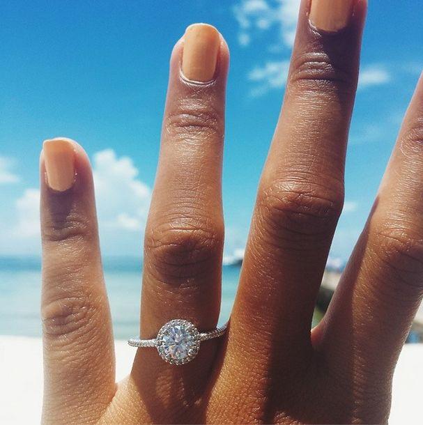 زفاف - French-Set Halo Diamond Band Engagement Ring - In 14kt White Gold - (0.45 CTW)