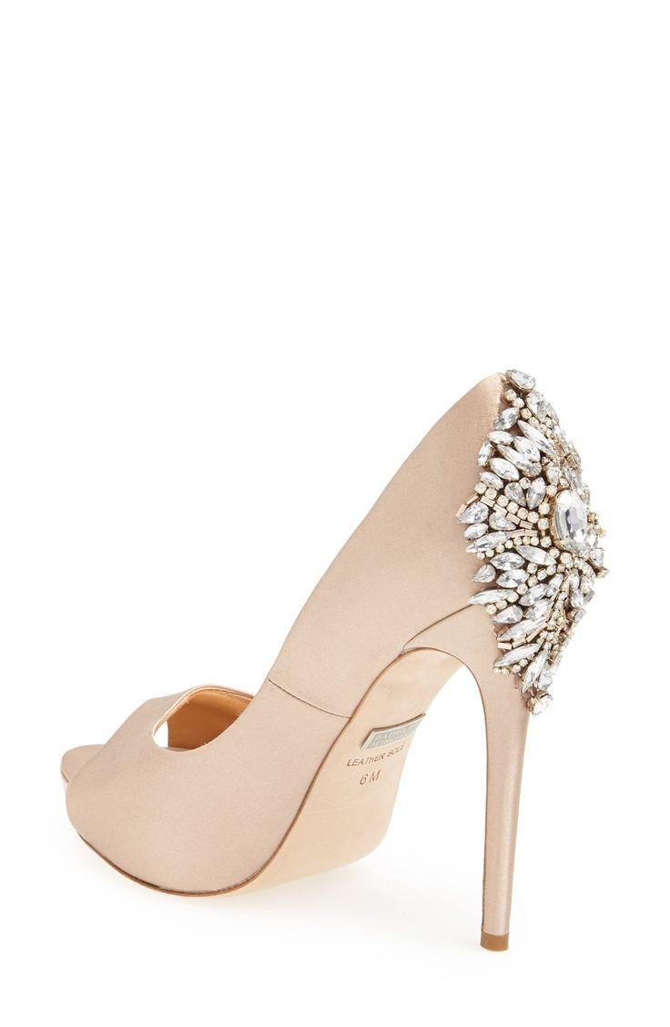 Mariage - In Love With This Scene-stealing Pump! 