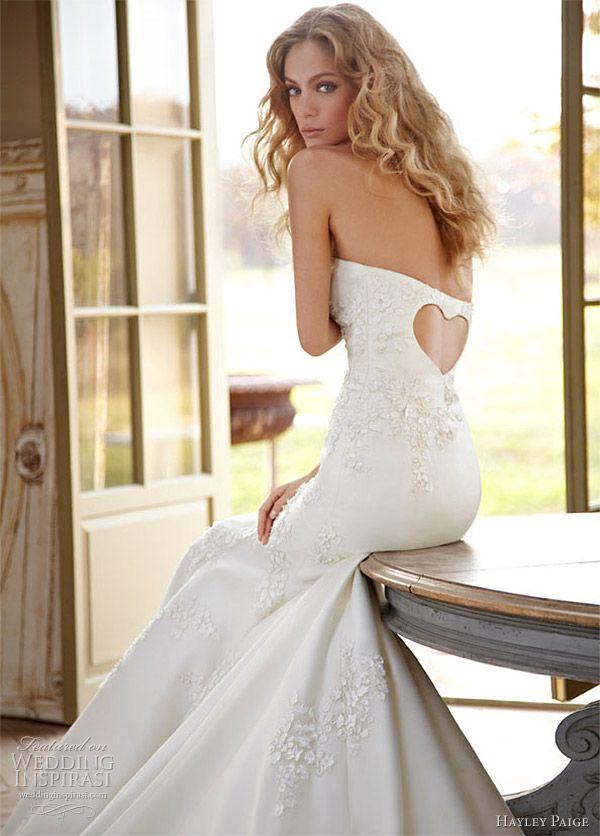 Wedding - Wedding Dresses, Cakes, Bridal Accessories, Hair, Makeup, Favors, Wedding Planning & Other Ideas For Brides