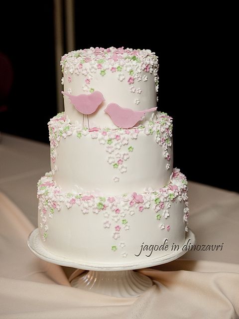 Hochzeit - Two Birds Wedding Cake