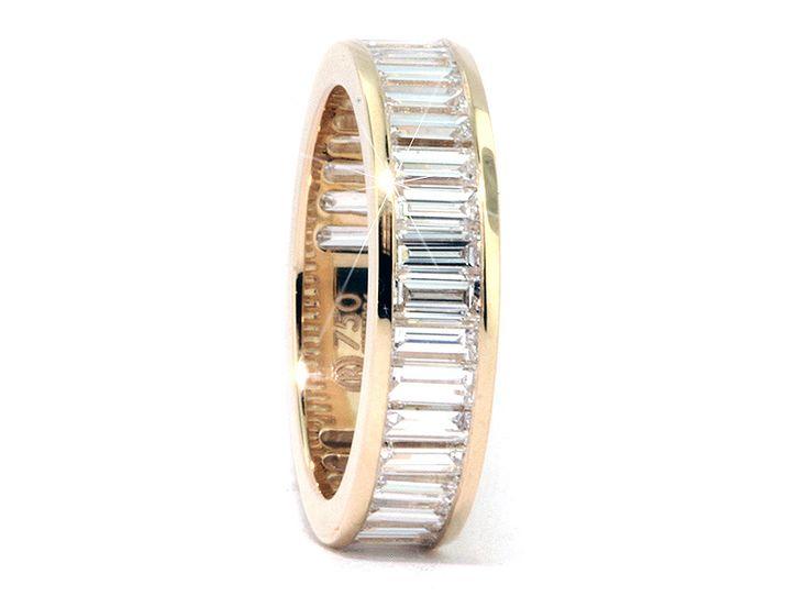 Mariage - Baguette Cut Diamond Eternity Band The "Marilyn"--a Modern Yellow Gold Representation Of The Wedding Ring Joe DiMaggio Gave… 