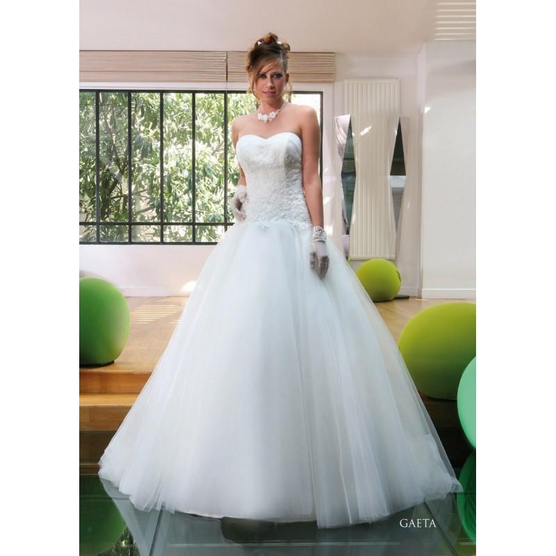 Wedding - Linea Sposa by Priam, Gaeta - Superbes robes de mariée pas cher 