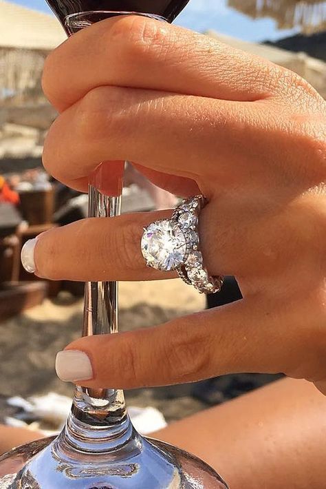 Свадьба - Bague De Fiançailles – Tendance 2017/2018 : 12 Engagement Ring Designers You Must See ❤️ Engagement Ring Designers Round…