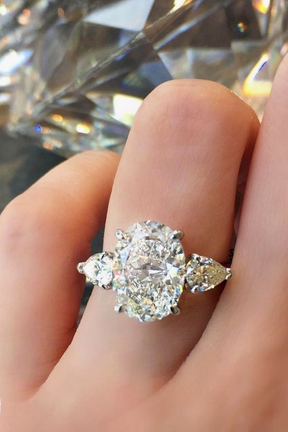 Hochzeit - Diamond Engagement Rings Blue Ideas 