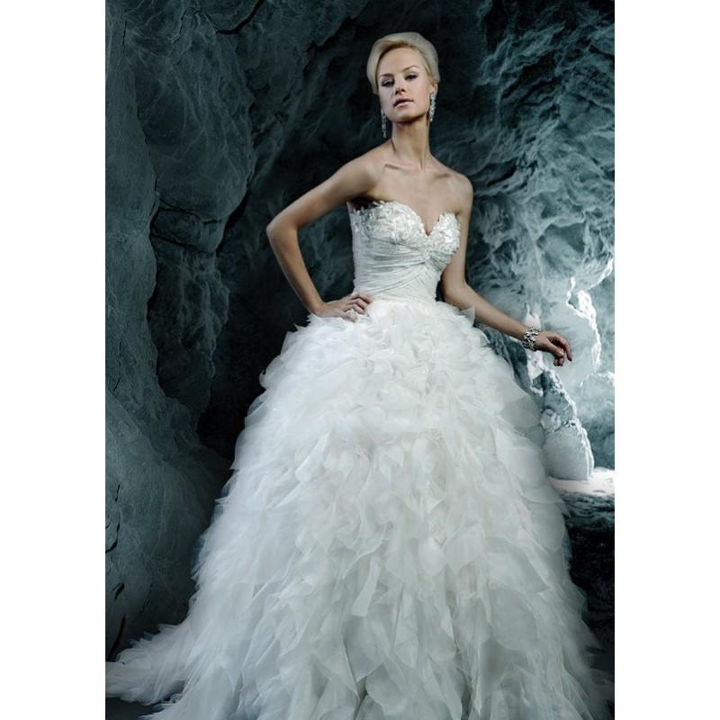 Hochzeit - YSA MAKINO Couture Bridal Style 136 -  Designer Wedding Dresses