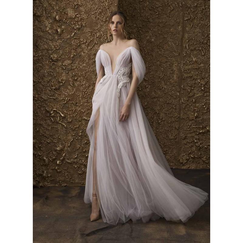 Mariage - Nurit Hen 2018 GT 03 Sweep Train Blush Vogue Tulle 1/2 Sleeves Cold Shoulder Beading Ball Gown Spring Outdoor Bridal Dress - Crazy Sale Bridal Dresses