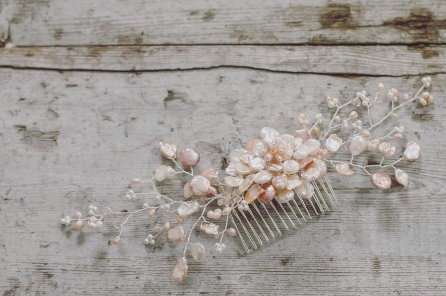 Свадьба - Bridal hair comb, wedding hair accessories, bridal headpiece, flower hair comb, floral vine, freshwater pearl peony, Swarovski crystal