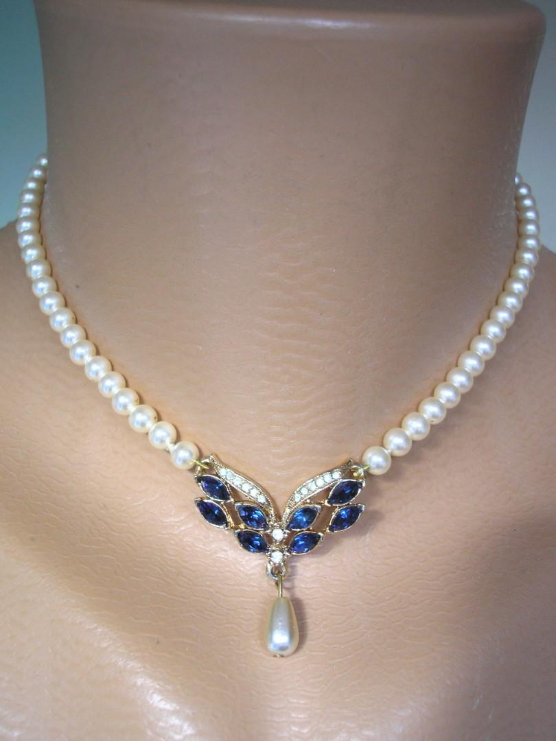 Mariage - Vintage Rosita Pearl Necklace And Earring Set