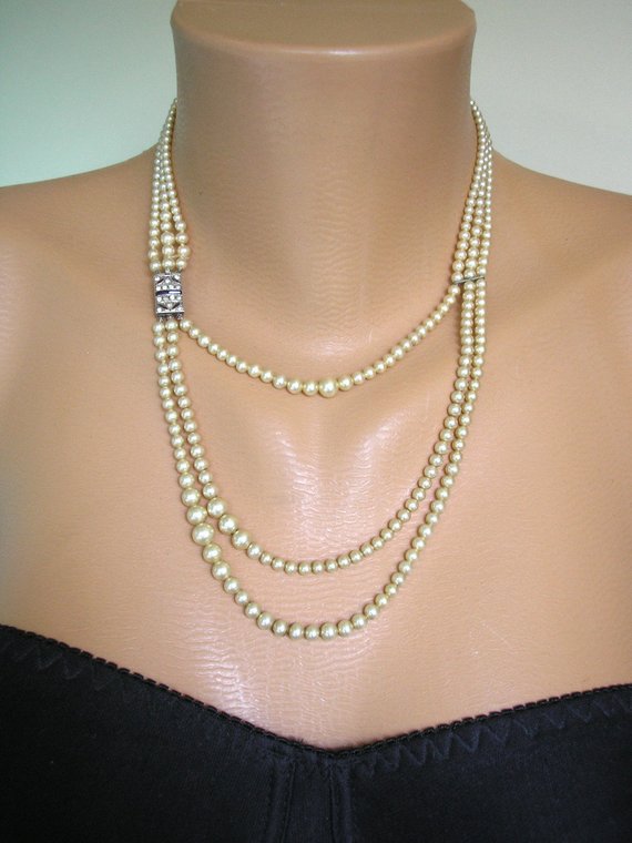 Mariage - Art Deco Pearl Necklace, Vintage Pearls, Great Gatsby Jewelry, Wedding Jewelry, Bridal Pearls, Cream Pearls, Bridal Jewelry, 20s Necklace