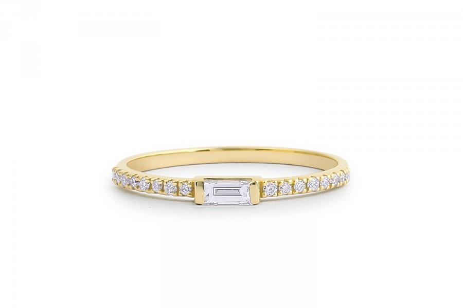 زفاف - Diamond Engagement Ring / 14k Gold Thin Engagement Ring with Baguette Diamond / White Diamond / Stackable Ring / Baguette Diamond Ring